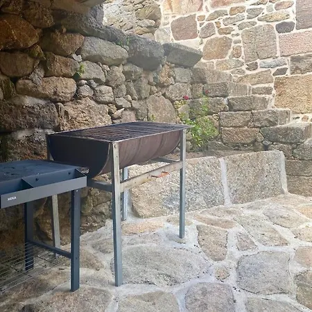 Casa Torre Do Sino Κατάλυμα σε φάρμα Montalegre