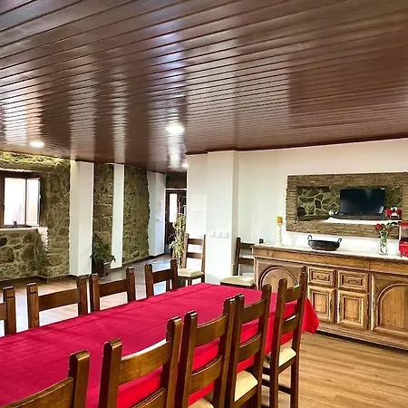 Çiftlik konaklama Casa Torre Do Sino Montalegre