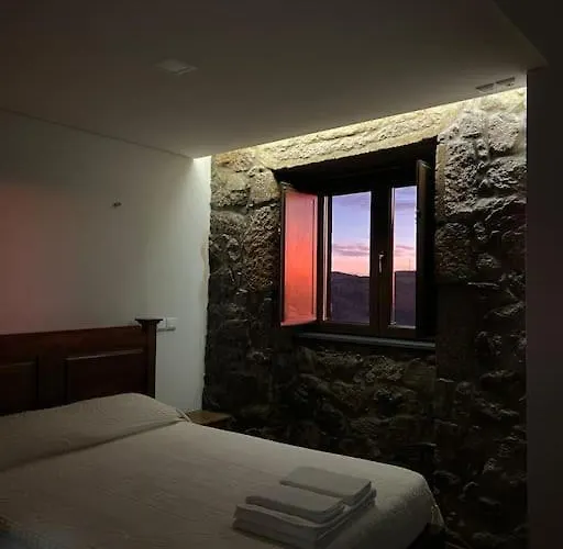 Casa Torre Do Sino Montalegre